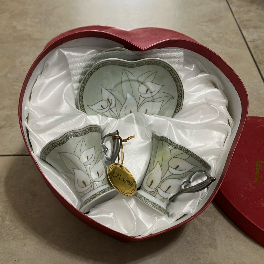 D’Lusso espresso cups and saucers